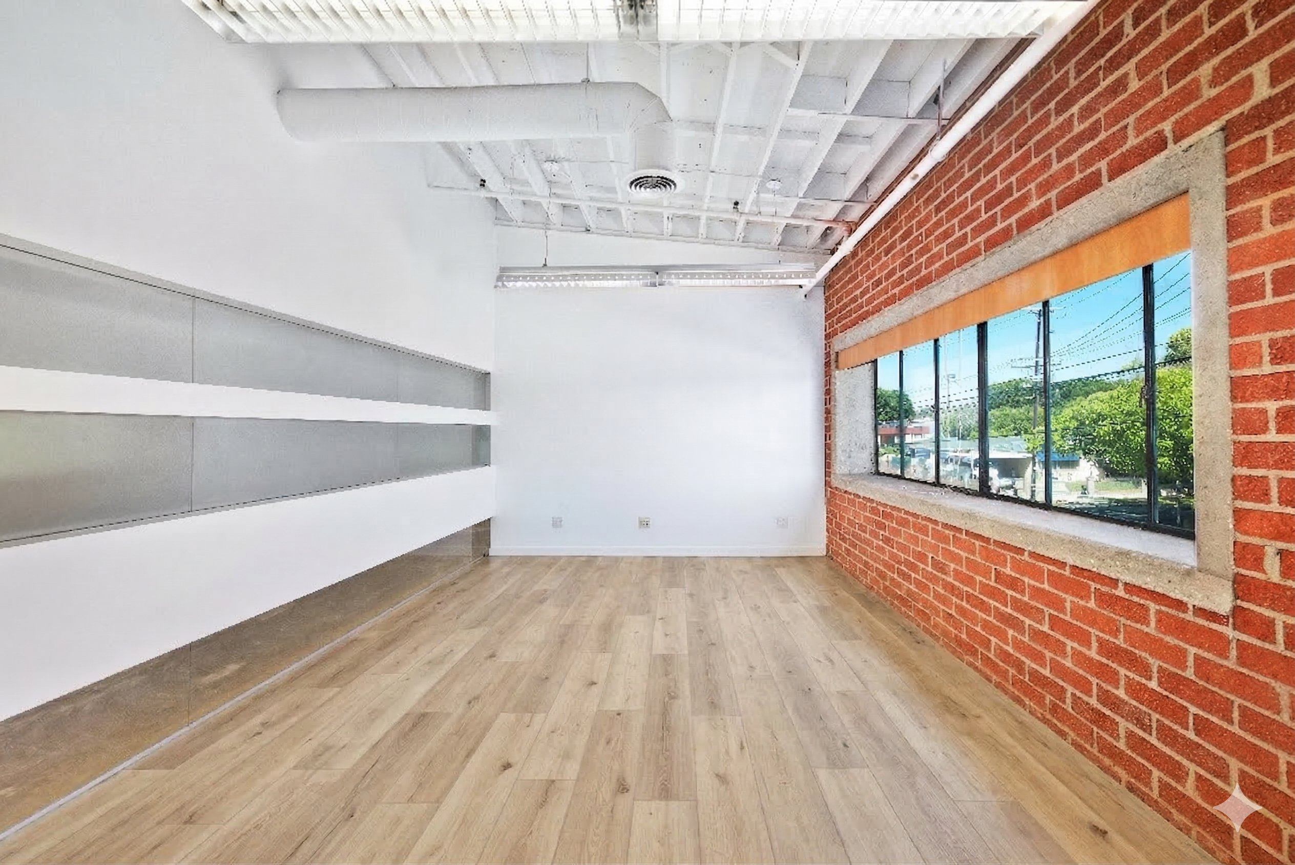 Angle 2 - Light Vinyl